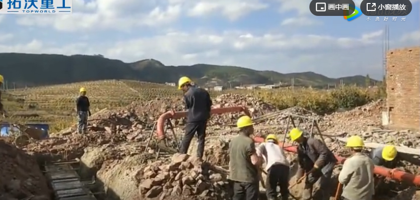 拓沃重工搅拌拖泵T6四川凉山地基和楼面施工